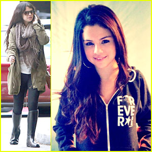 selena-gomez-hooters-mtg
