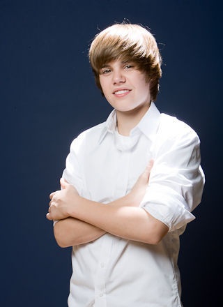 Justin-Jay-2009-justin-bieber-23928126-320-440